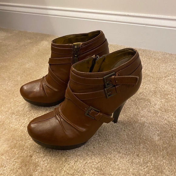 Booties - Picture 6 of 8